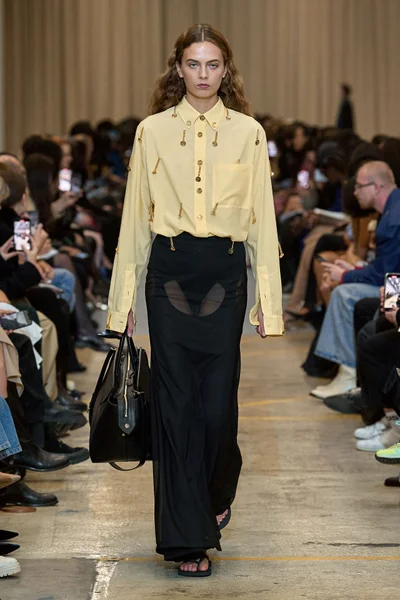 Look 34